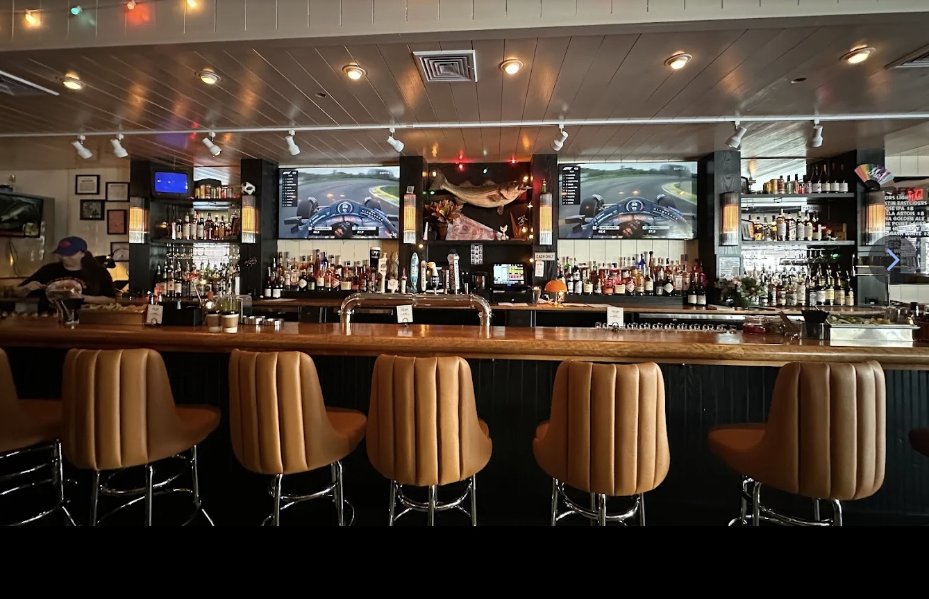 The bar at Lou's